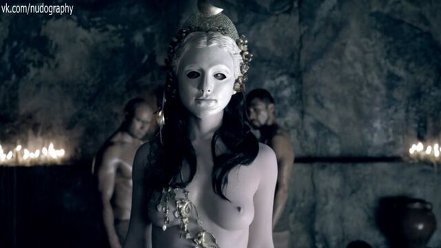 Эрин Каммингс (Erin Cummings) голая в сериале "Спартак: Кровь и песок" (Spartacus: Blood and Sand, 2010) s01e11 (1080p)