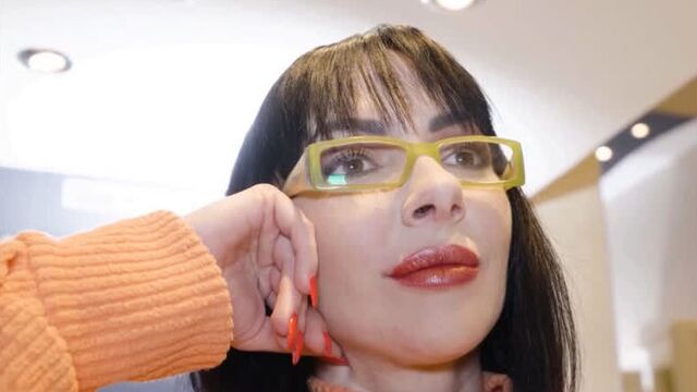 ПОРНО -; ЕЙ 39 -; КРАСИВАЯ МАМА ОСЧАСТЛИВИЛА МОЛОДГО ПАРНЯ В САУНЕ -; porn sex milf -; Jordan Perry