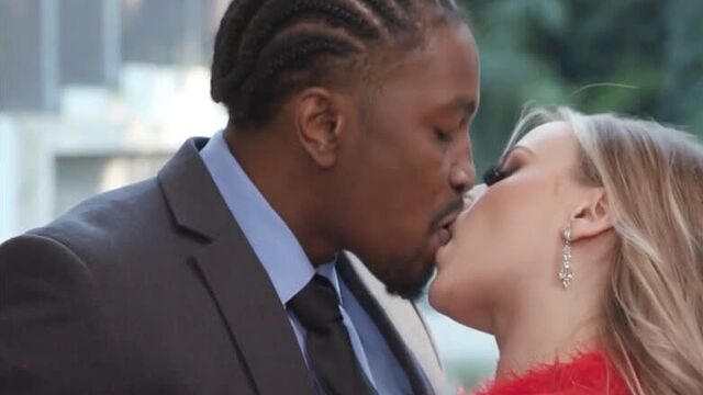 ПОРНО -; ЕЙ 27 -; НЕГРУ ПРИШЛОСЬ ЗАНЯТЬСЯ СЕКСОМ С ИЗУМИТЕЛЬНОЙ БЛЯДИНОЙ -; porn sex -; Anna Claire Clouds