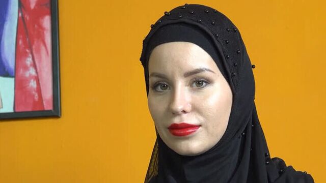 ПОРНО -; ЕЙ 26 -; ОНА САМА ПОНИМАЕТ ЧТО МУЖА НАДО УБЛАЖАТЬ -; porn sex muslim -; Lucky Bee