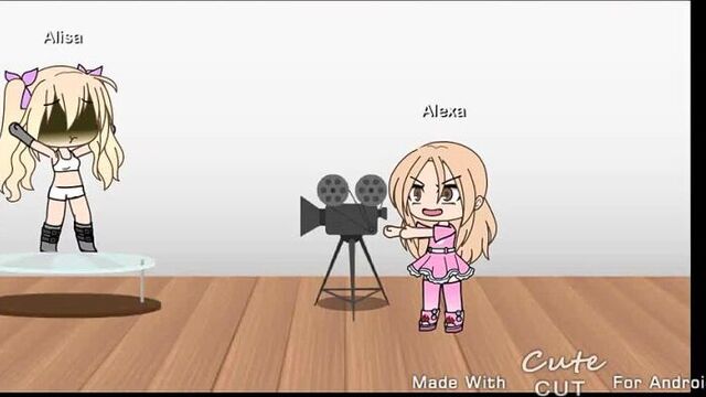 ГАЧА ЛАЙФ СРАЧА 18+ ДЕВОЧКА ОПИСАЛАСЬ