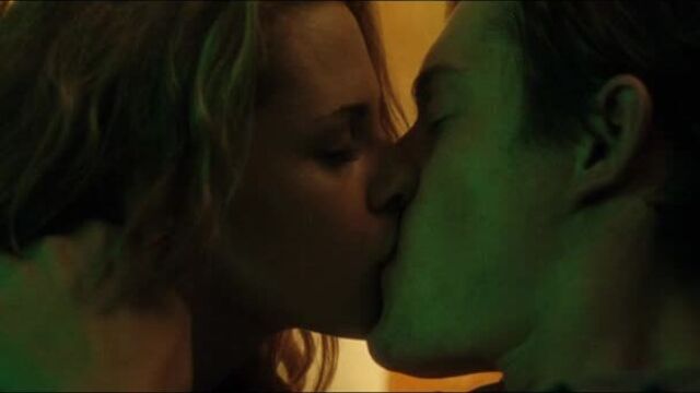 Kristen Stewart Nude Sex - On the Road (2012) HD 1080p Watch Online / Кристен Стюарт - На дороге