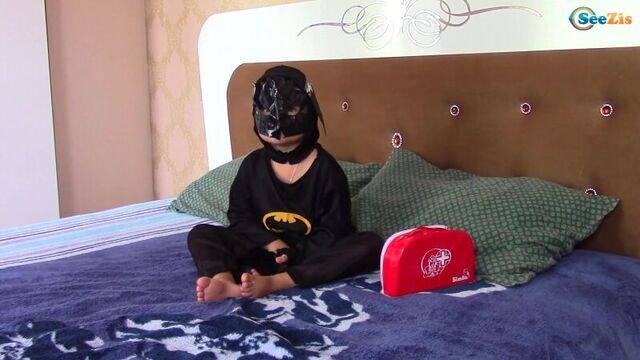 Spiderman & Batman. Бэтмен спасает Человека Паука. Ярослава и Супергерои