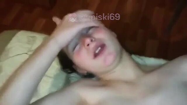 Не снимай! Молодая ебется с зрелым любовнриком и не дает в жопу. Русский домашний секс с разговорами, слив бывшей. измена.