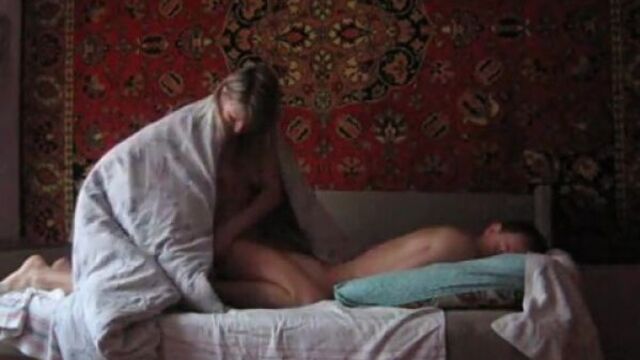 Домашний секс(home video,порно,трах,порево,порнуха,трахает,сосет,дрочит)