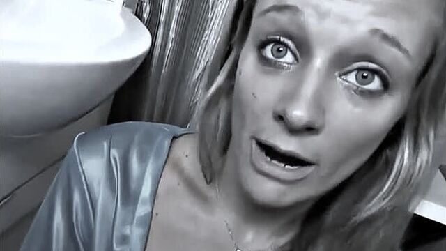 ПОРНО ИНЦЕСТ -- МАМА НЕ ДОЛЖНА УЧИТЬ ТЕБЯ ЭТОМУ -- порно на русском языке