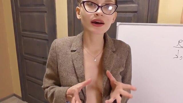 Препод русского совращает своего студента, на первом же занятии (русское домашнее порно публичный секс на поляне)