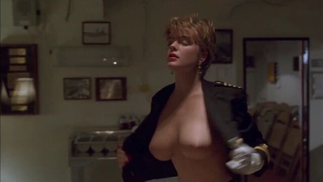 Эрика Элениак - В осаде / Erika Eleniak - Under Siege ( 1992 )