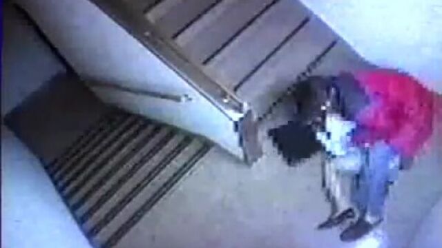 Изнасилование в школе снятое на камеру видеонаблюдения (real rape)