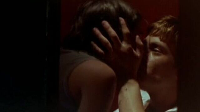 Maria Abadi - Geminis (2005) (эротическая постельная сцена из фильма знаменитость трахается голая секс инцест брат сестра)