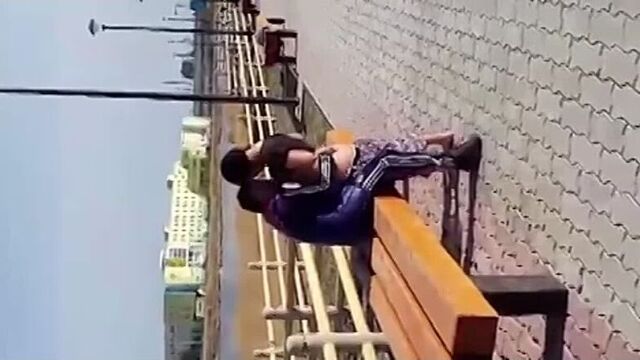 Казахтар на улице казашка