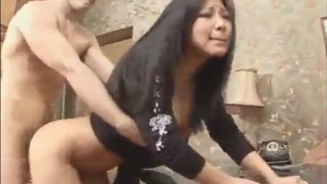 Русский мент насилует раком казашку на квартире [Порно и Секс 18+]