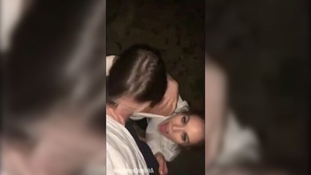 Снял на телефон как подруги сосу его член хуй порно минет измена домашка хом секс тройничок