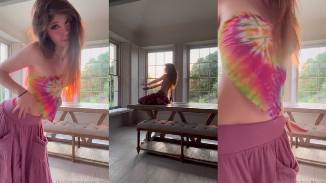 Belle Delphine nude