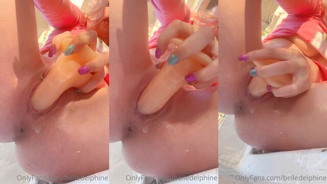 Belle Delphine nude