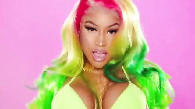 Nicki Minaj nude
