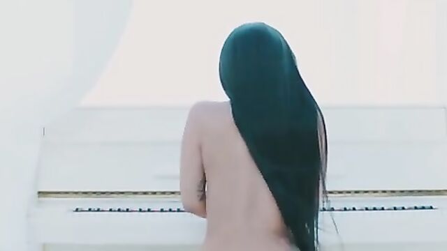 Cardi B nude