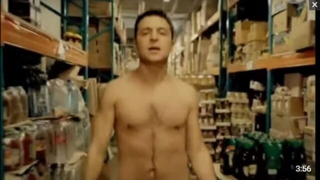 ПОРНО-ЗЕЛЕНСКИЙ (КЛУБНИЧКА В СУПЕРМАРКЕТЕ)