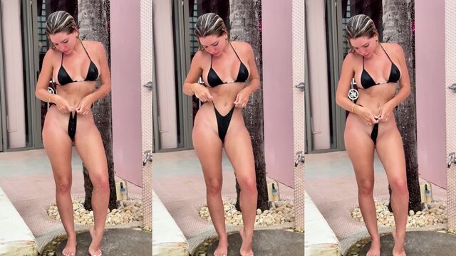 Adriannaeves nude