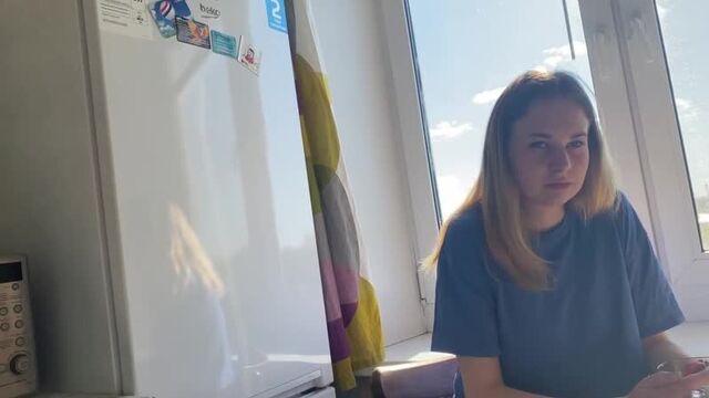 ПОДСЫПАЛ КУРЬЕРШЕ ВОЗБУДИТЕЛЬ И СРАЗУ НАТЯНУЛ