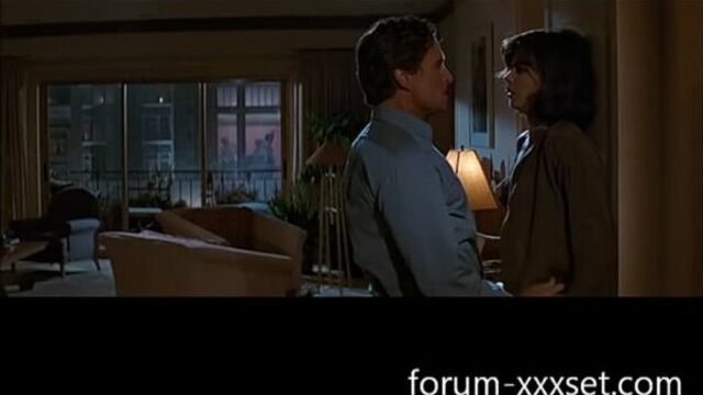 СЦЕНЫ ИЗНАСИЛОВАНИЙ В ХУДОЖЕСТВЕННЫХ ФИЛЬМАХ "Основной инстинкт" не десерт,но неплохой отрезок из фильма