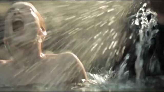 Erika Sainte Nude - La porte des nuages (BE-FR 2014) Web-Dl Watch Online / Эрика Сэйнт