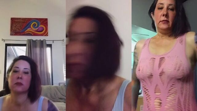 TikTok star accidentally shows her nipples during a live broadcast