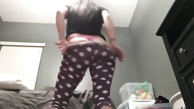 Skinny Latina chick shaking ass with Veronica Summers in a steamy scene