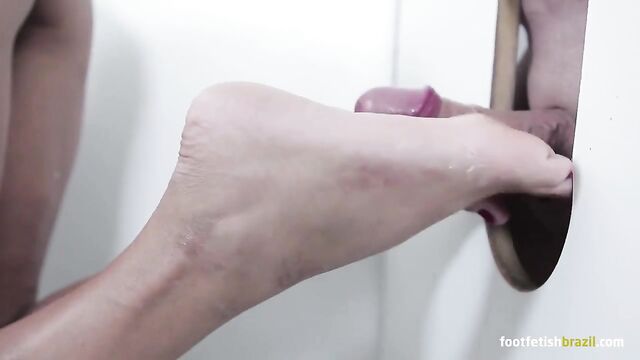 Brazilian cast gets fucked by a big dick in an intense xvideosred scene