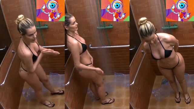 Hot brunette Safada gets her tight pussy railed