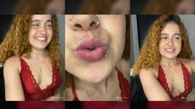 The roleta made the married woman show her boobs and get excited
