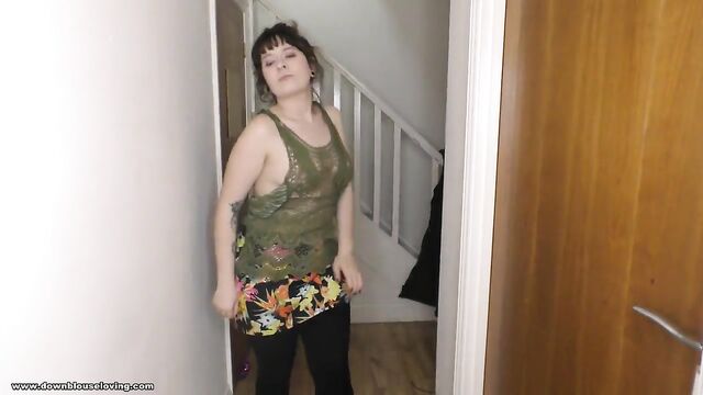 I accidentally took my top off while dancing and I'm ashamed to show my body