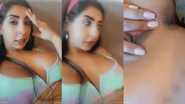 Renatinha Mello is a gostosa putinha who loves to fuck novinhos