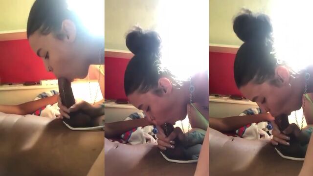 A man must twerk on that pussy