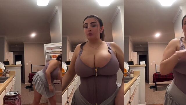 Busty amateur gets fucked on a webcam live show
