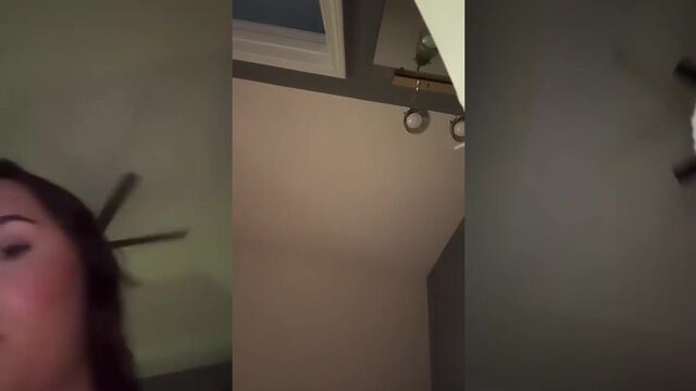 Curvy girl wanking her pussy on Instagram Live