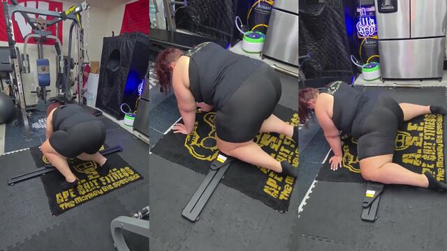Juicy ebony BBW works out and shakes her massive booty with such intensity!