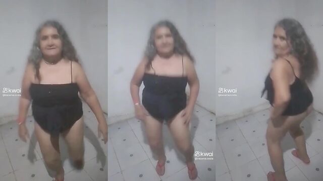 A shameless granny is showing off her skills online