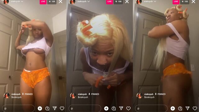 Accidental Nip Slip During a Live Twerk Session siakoyuh