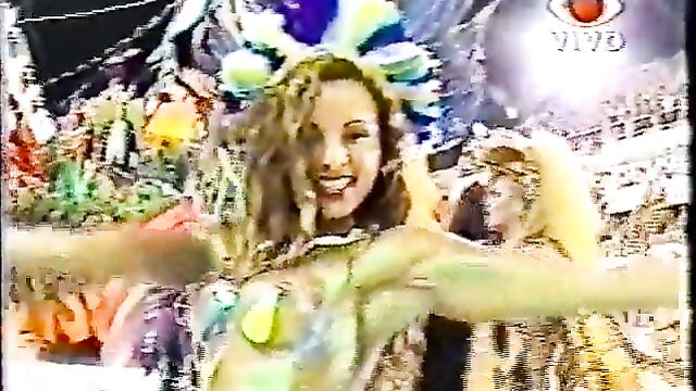 Topless Brazilian beauties celebrate Carnaval with body painting and bumbum show