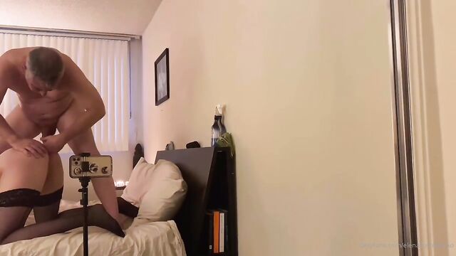Older Russian guy fucked sexy young whore with amazing body