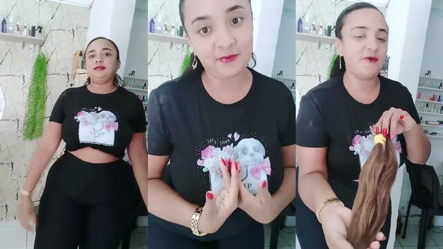 A super gostosa Brazilian coroa enjoying herself with great pleasure