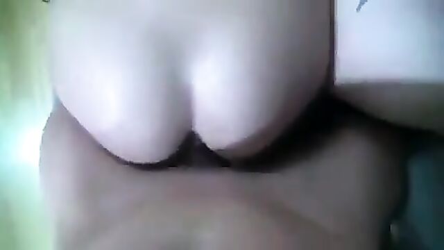 Amateur Swedish couple have fun in the bedroom