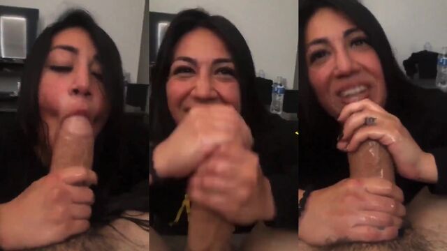 Sloppy blowjob with deepthroat action and cumshot