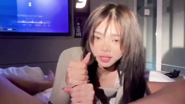 Asian teen gets fucked hard in a private room in Singapore