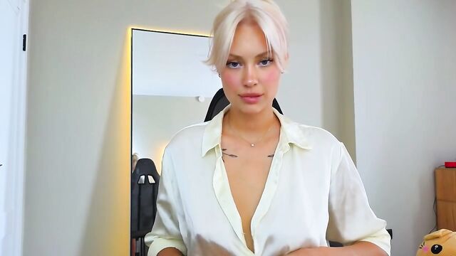 Curvy tanned girl Nura got 88 on her face