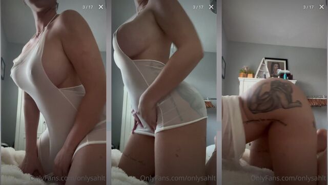 A stunning Latina babe with a big ass enjoys teasing in the nude