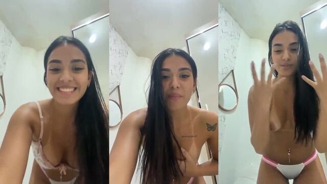 A morena loirinha tem um boquete delicioso para oferecer