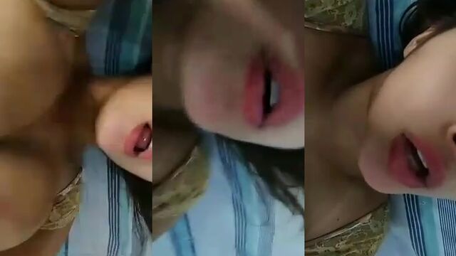 I love sucking cock without using my hands, even cats want to see it