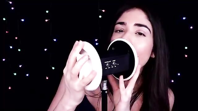 Little cat ASMR videos 2 - a sensual Brazilian treat for fans of feline allure